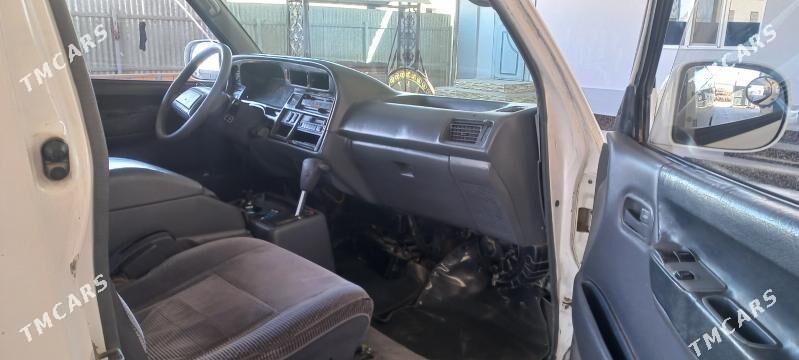 Toyota Hiace 1993 - 75 000 TMT - Мары - img 8