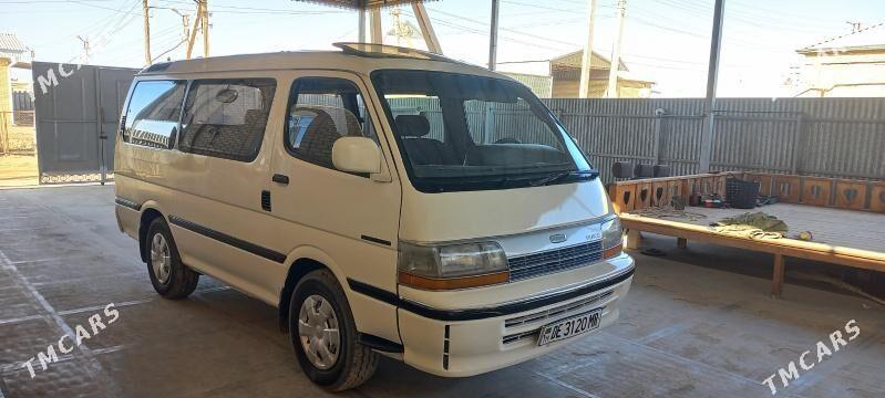 Toyota Hiace 1993 - 75 000 TMT - Мары - img 5