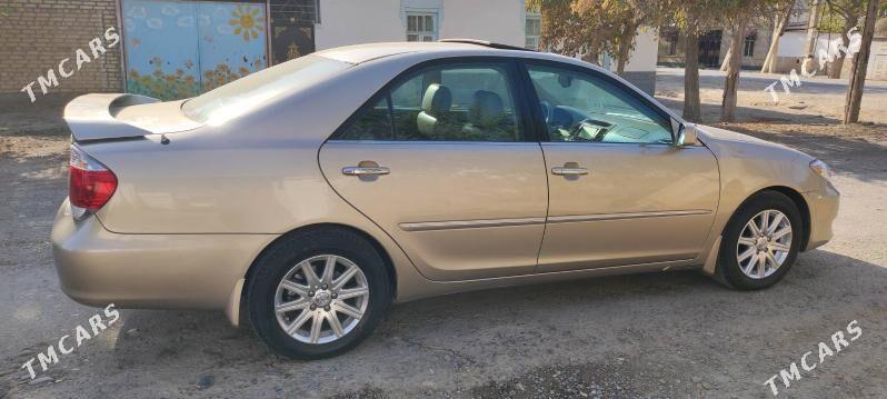 Toyota Camry 2004 - 240 000 TMT - Мары - img 4