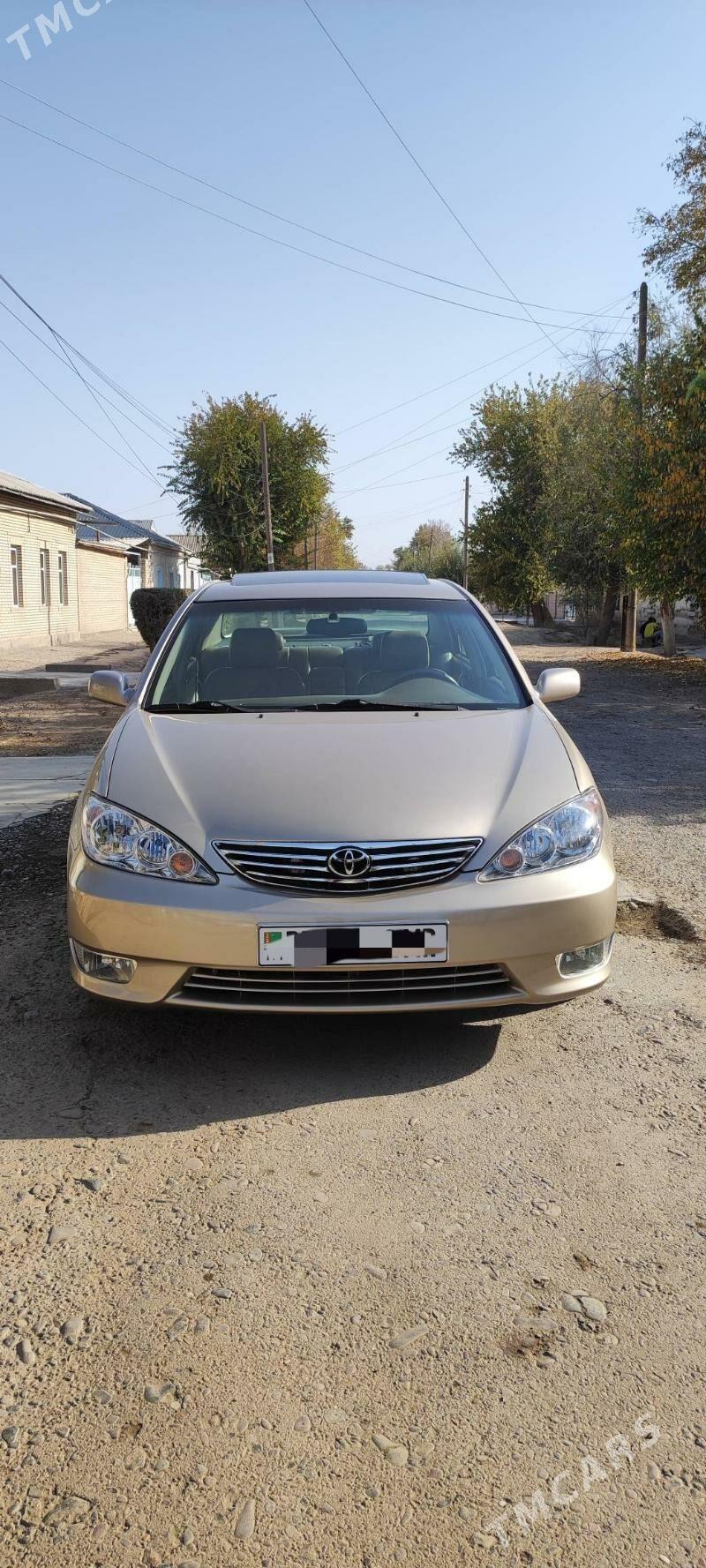 Toyota Camry 2004 - 240 000 TMT - Мары - img 1