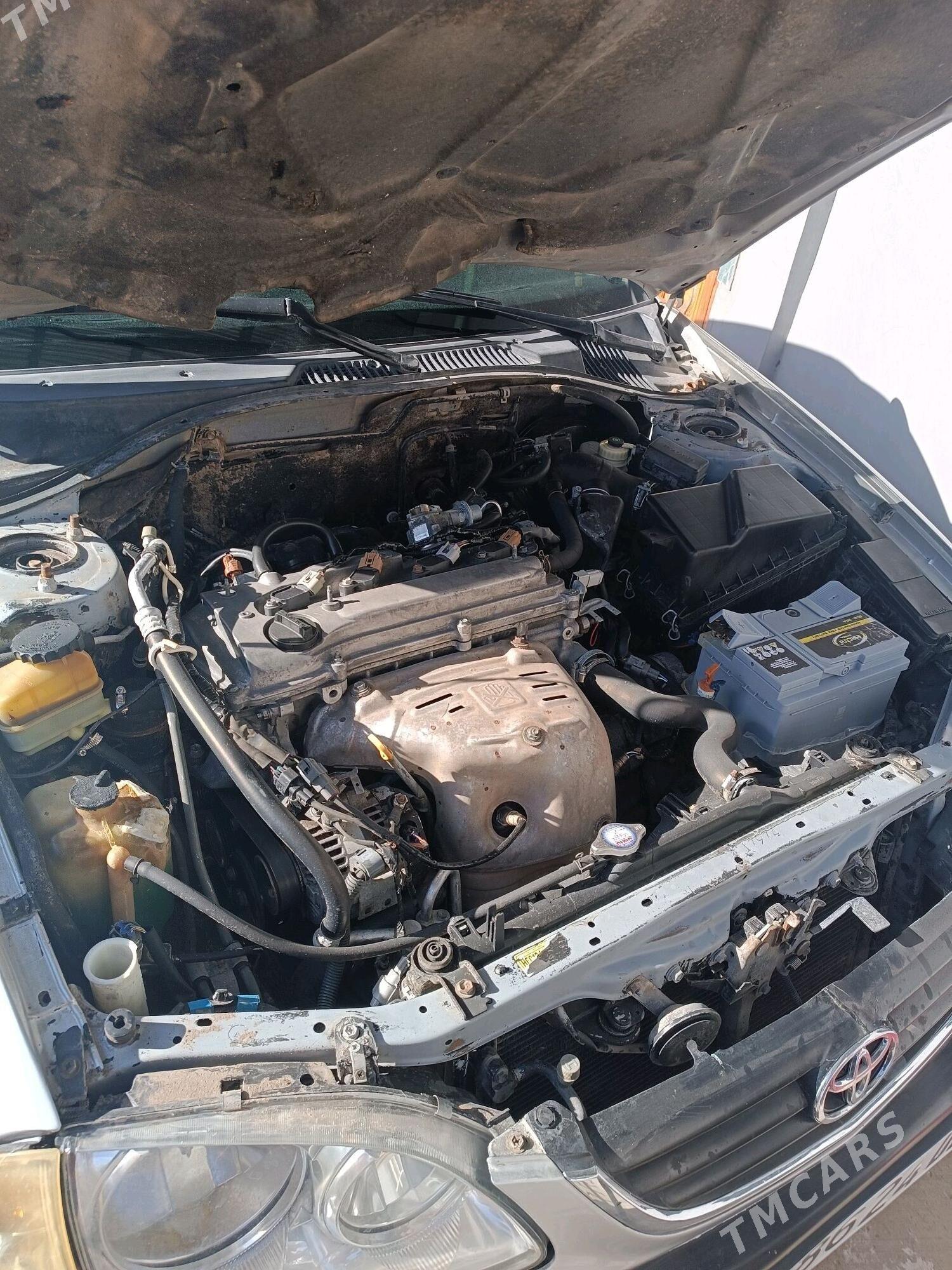 Toyota Avensis 2002 - 90 000 TMT - Daşoguz - img 6