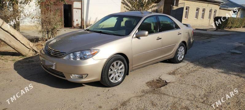 Toyota Camry 2004 - 240 000 TMT - Мары - img 2