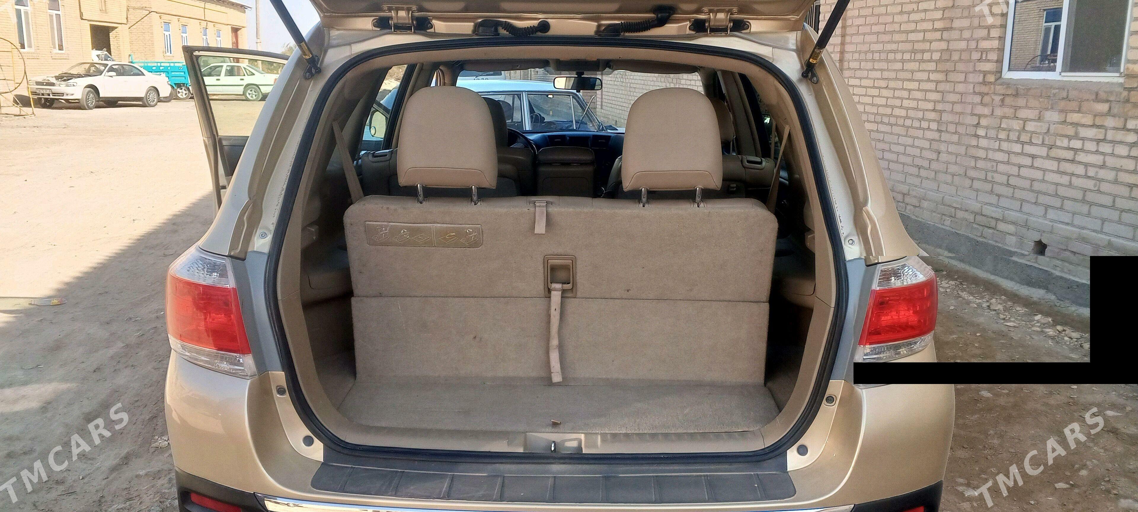 Toyota Highlander 2009 - 300 000 TMT - Дянев - img 5