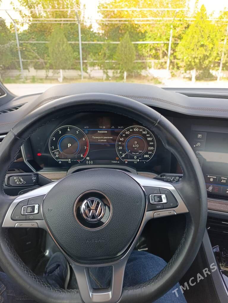 Volkswagen Touareg 2019 - 1 280 000 TMT - Aşgabat - img 3