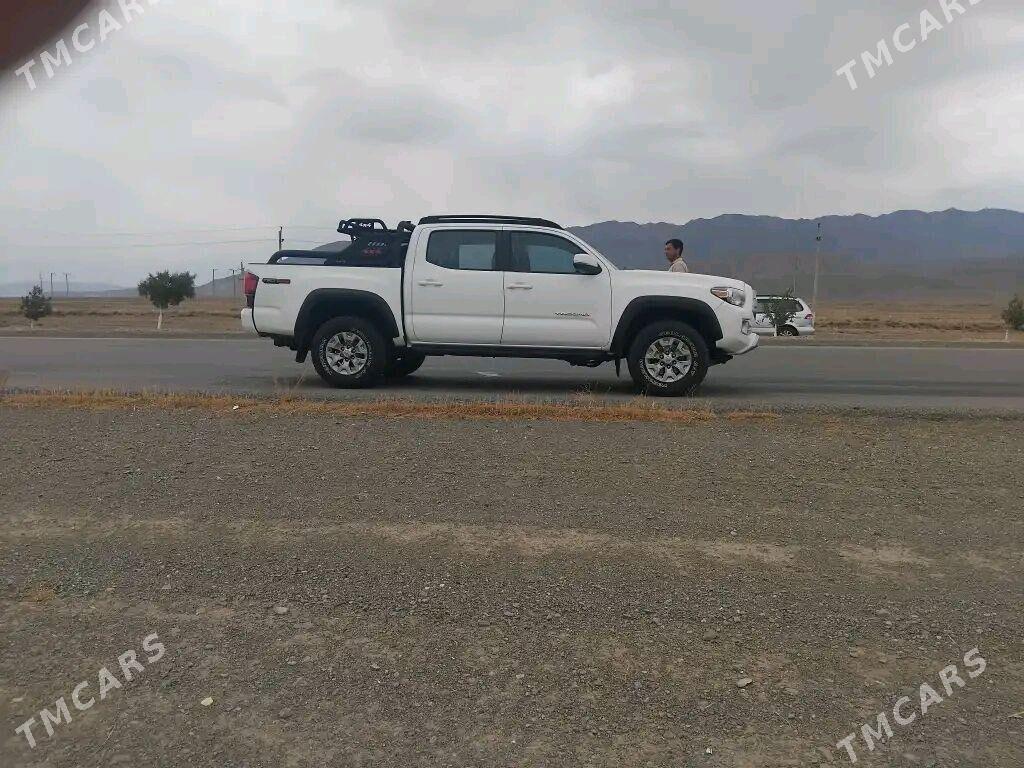Toyota Tacoma 2017 - 370 000 TMT - Ак-Бугдайский этрап - img 4