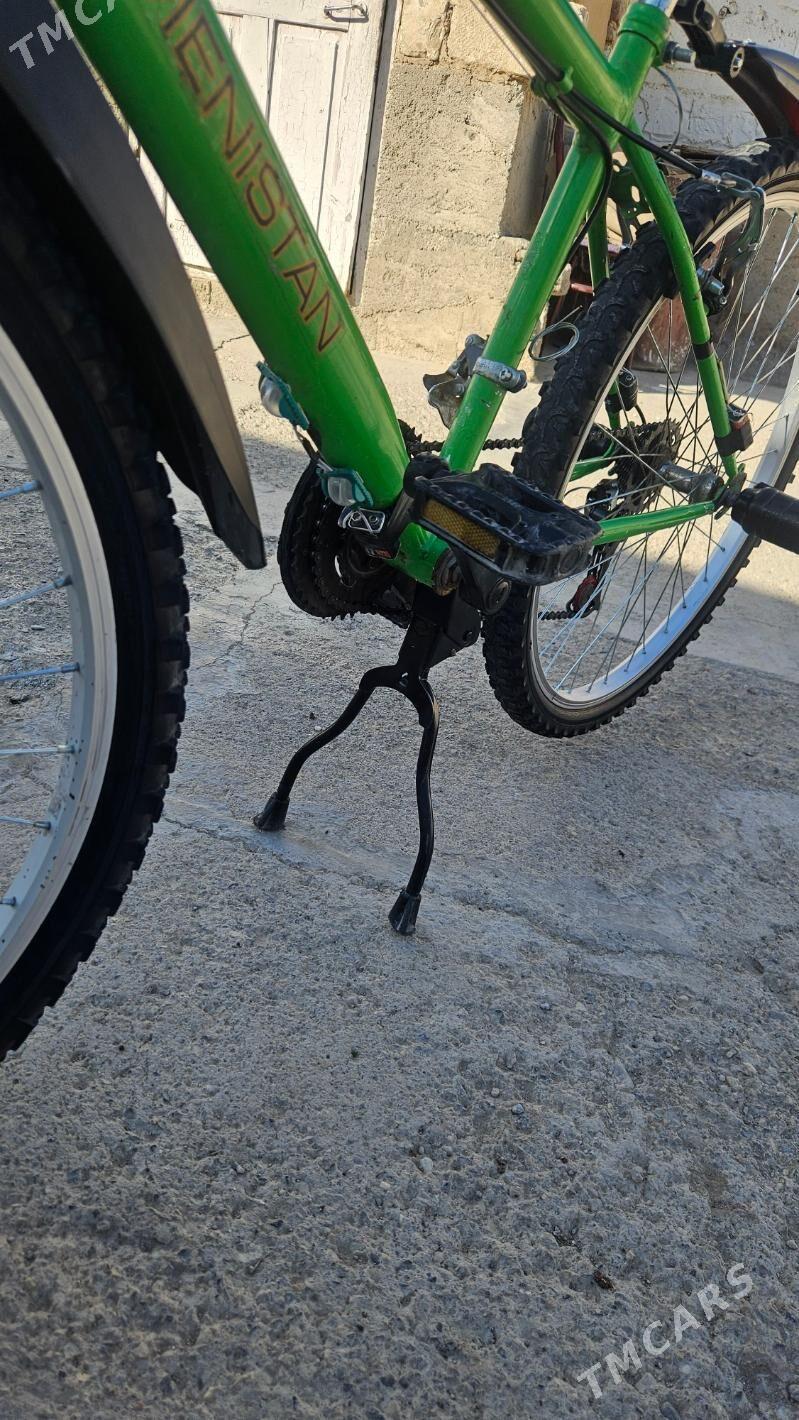 Turkmenistan welik - Гызыларбат - img 5