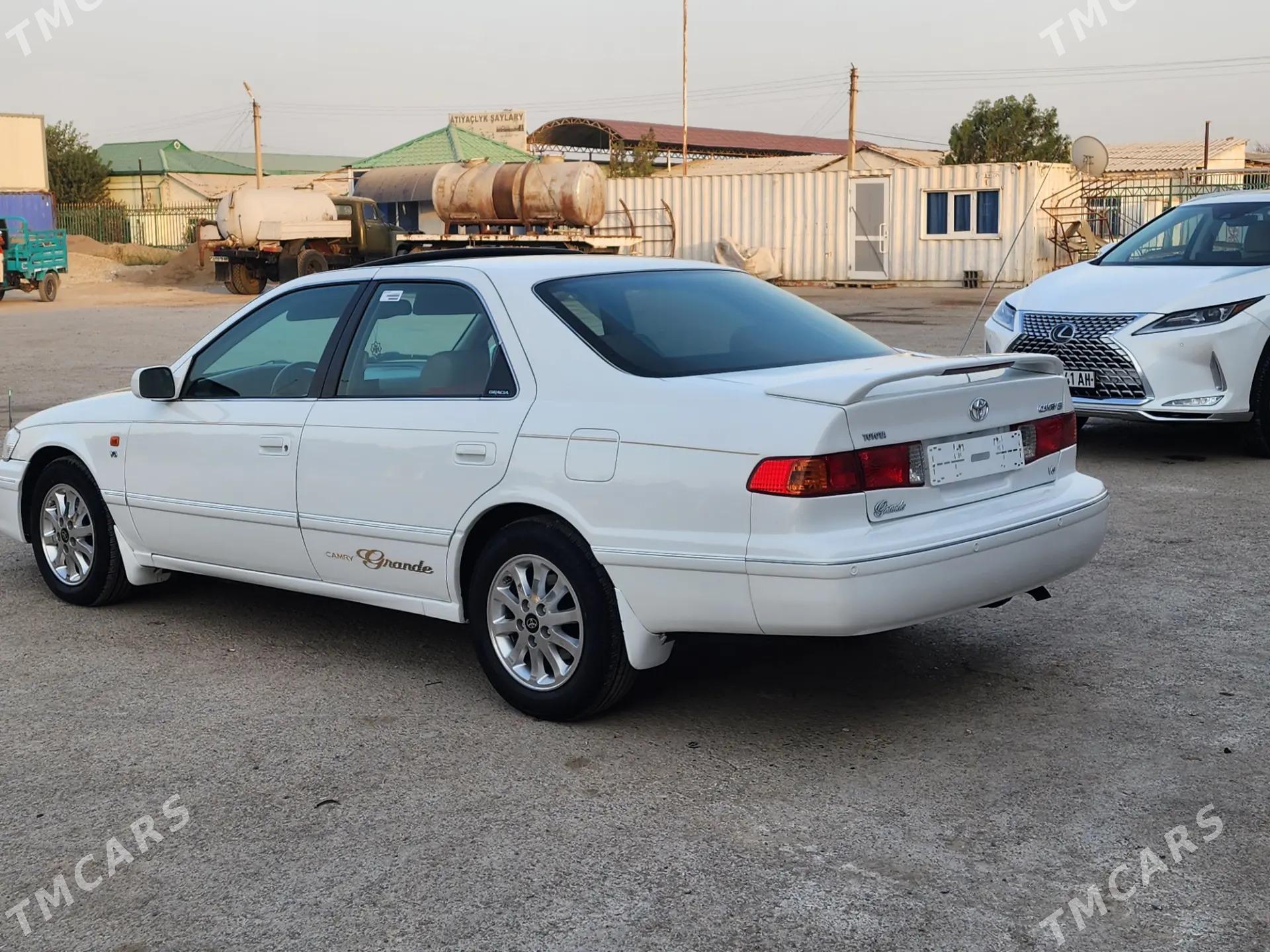 Toyota Camry 1999 - 220 000 TMT - Ашхабад - img 7