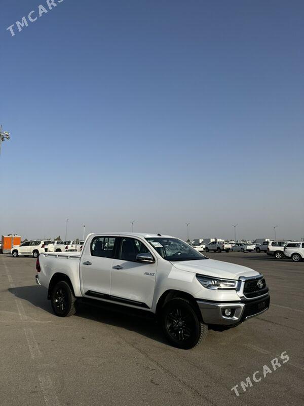 Toyota Hilux 2025 - 656 600 TMT - Aşgabat - img 2