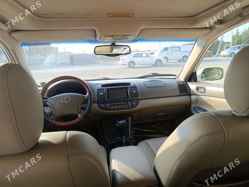 Toyota Camry 2005 - 200 000 TMT - Керки - img 1