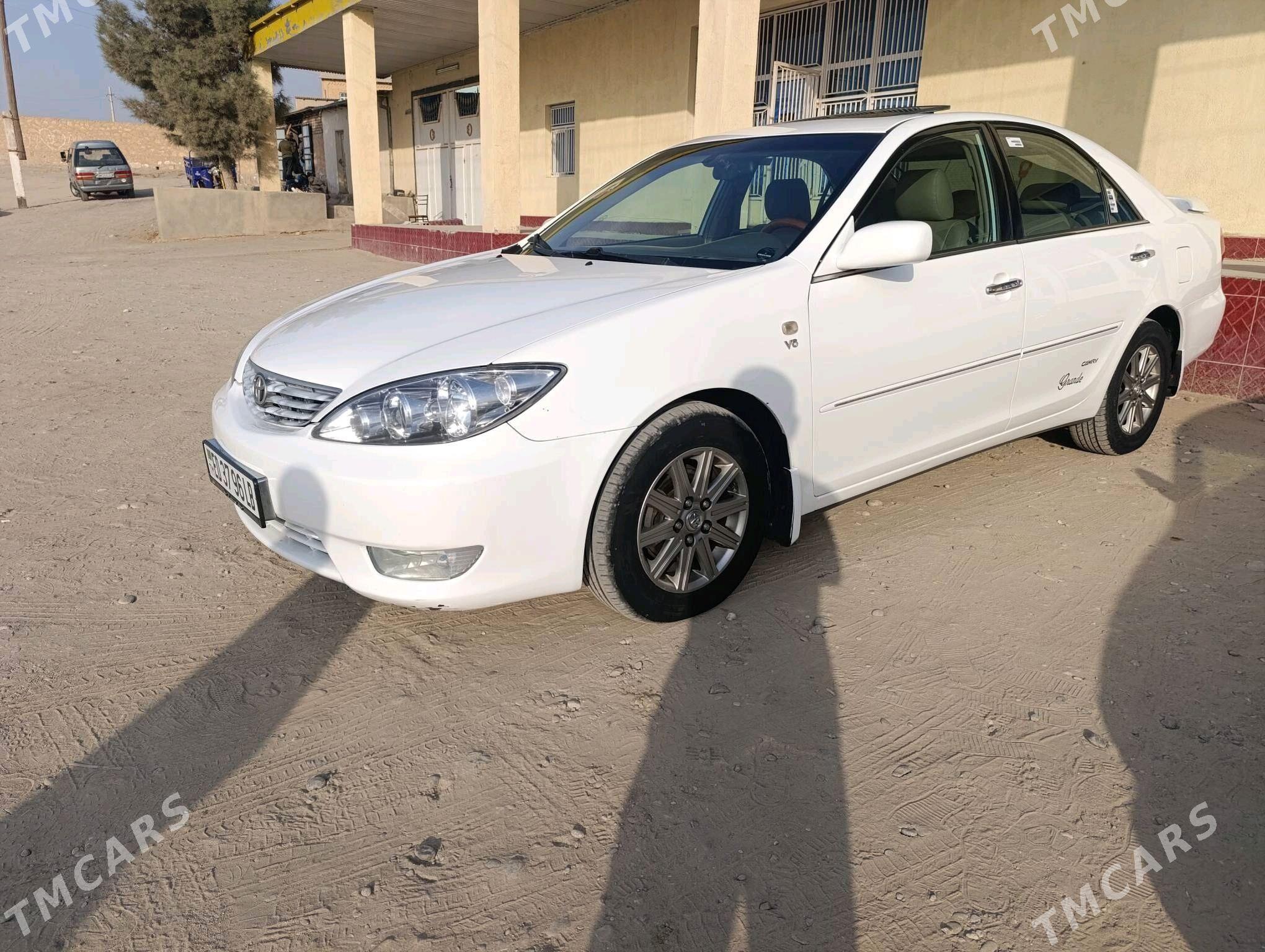 Toyota Camry 2005 - 200 000 TMT - Керки - img 2