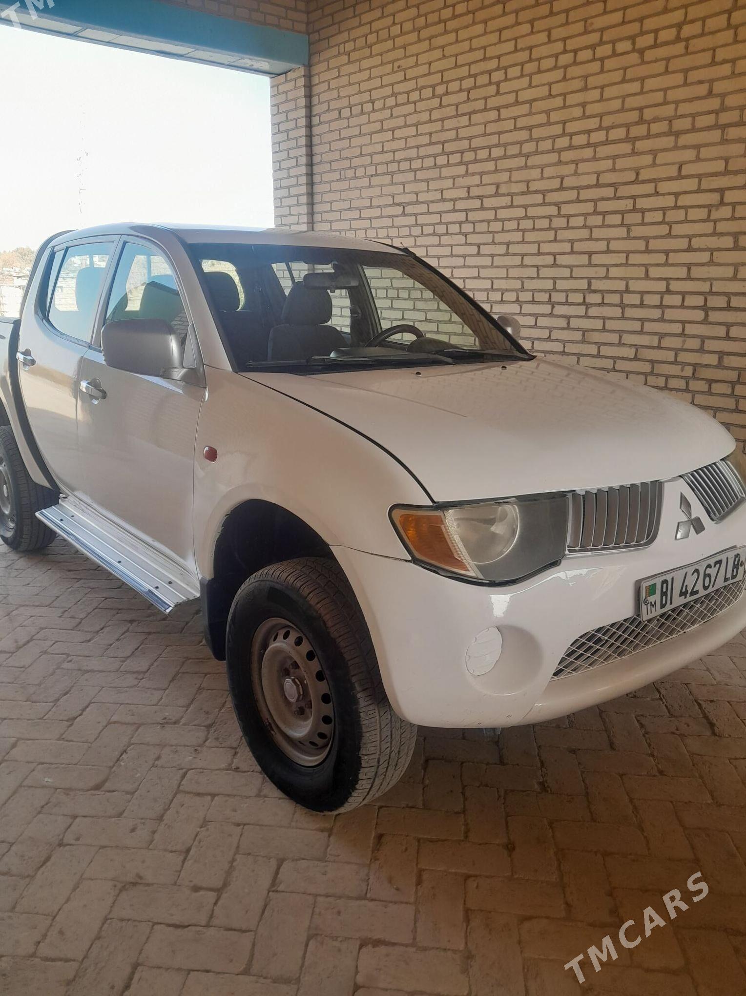 Mitsubishi L200 2007 - 130 000 TMT - Халач - img 4