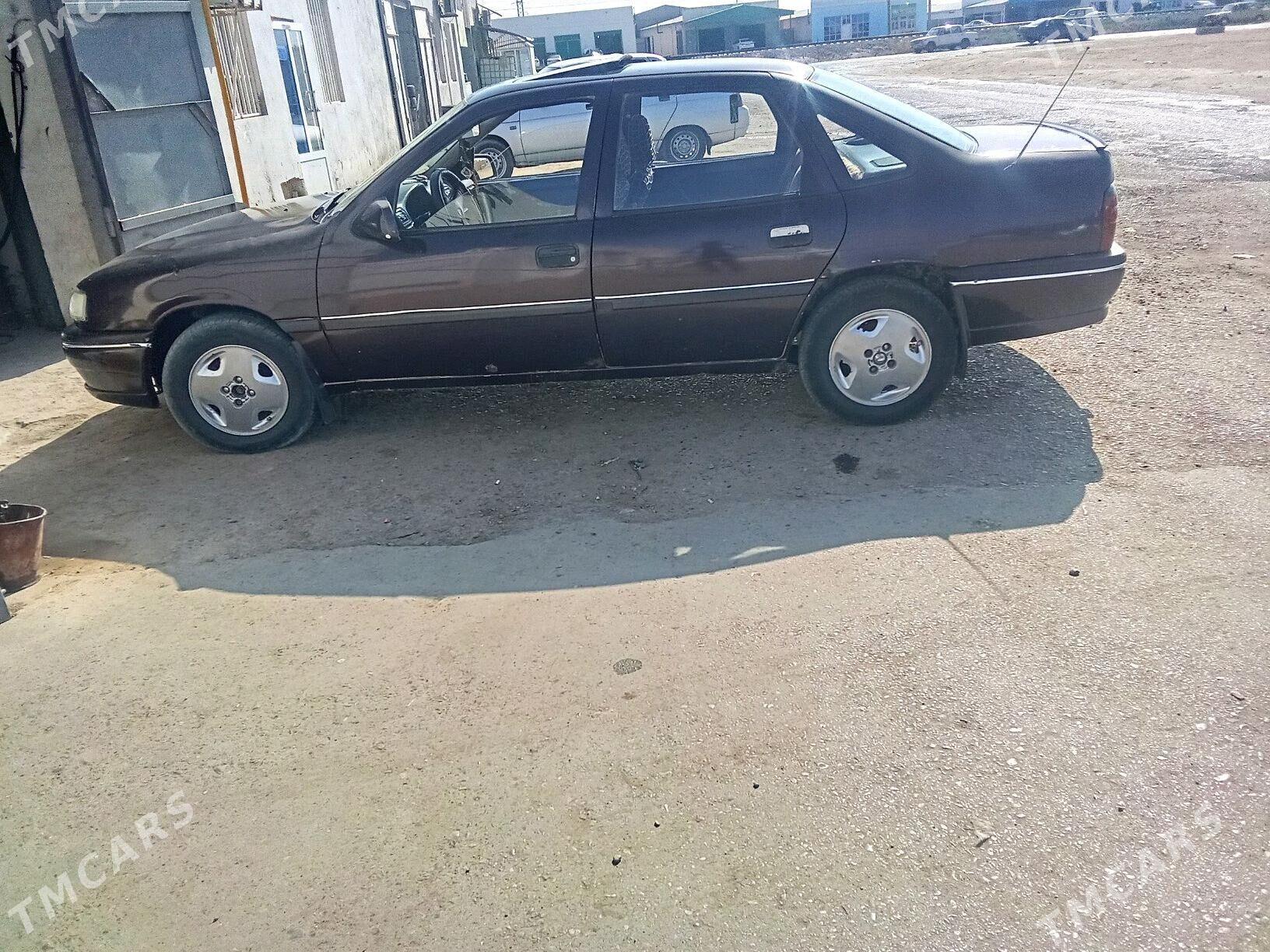 Opel Vectra 1992 - 39 000 TMT - Байрамали - img 2