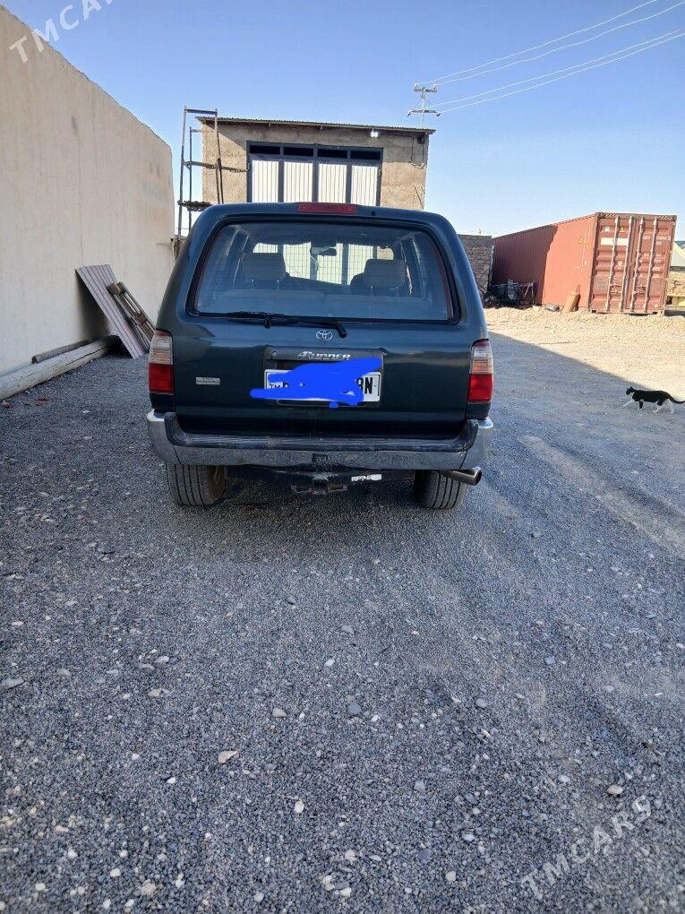 Toyota 4Runner 1996 - 140 000 TMT - Гызыларбат - img 2