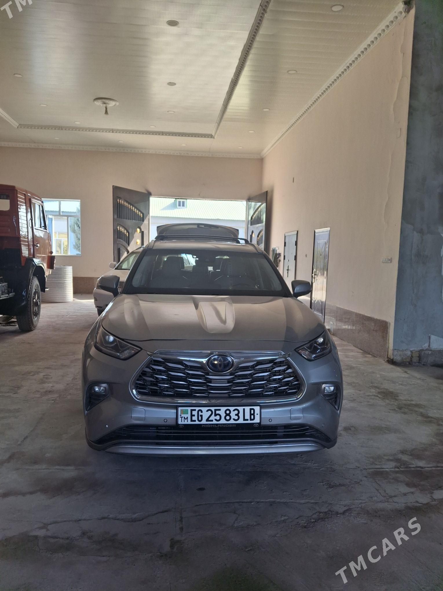 Toyota Highlander 2020 - 500 000 TMT - Туркменабат - img 1