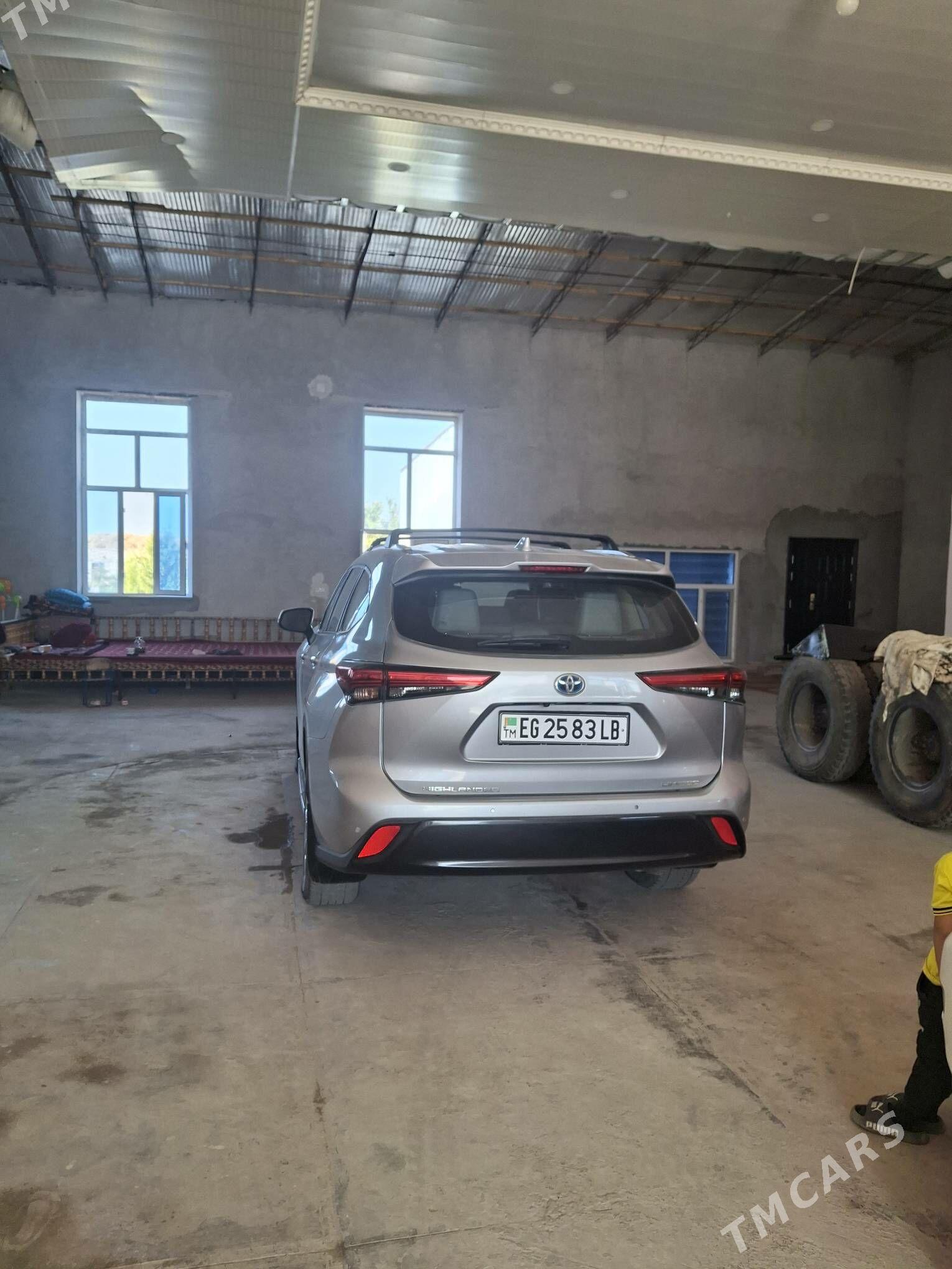 Toyota Highlander 2020 - 500 000 TMT - Türkmenabat - img 3