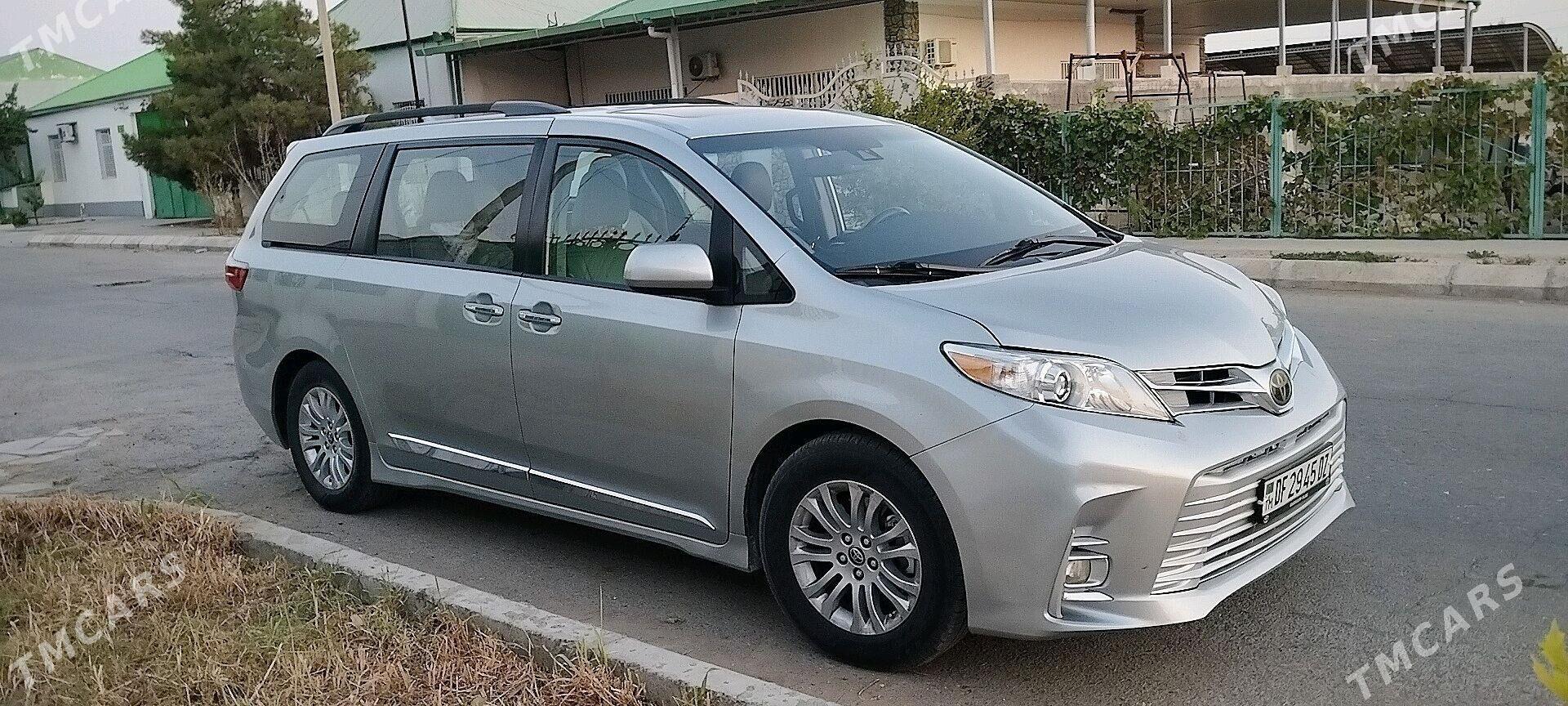Toyota Sienna 2020 - 520 000 TMT - Туркменбаши - img 6