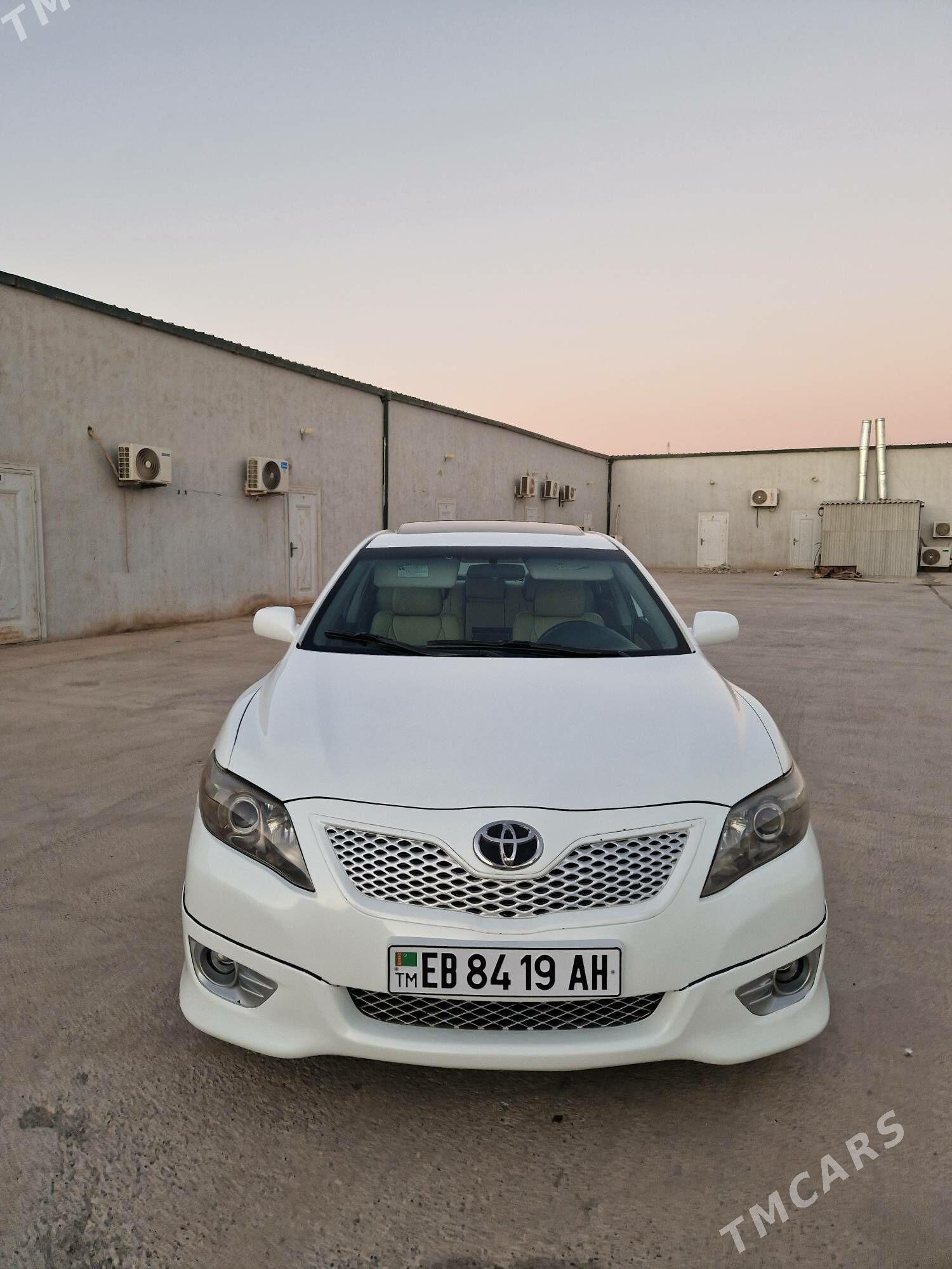 Toyota Camry 2010 - 192 000 TMT - Tejen - img 3