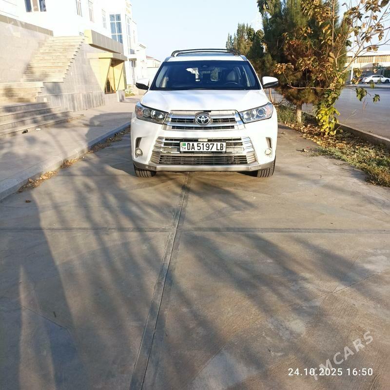 Toyota Highlander 2019 - 465 000 TMT - Туркменабат - img 9