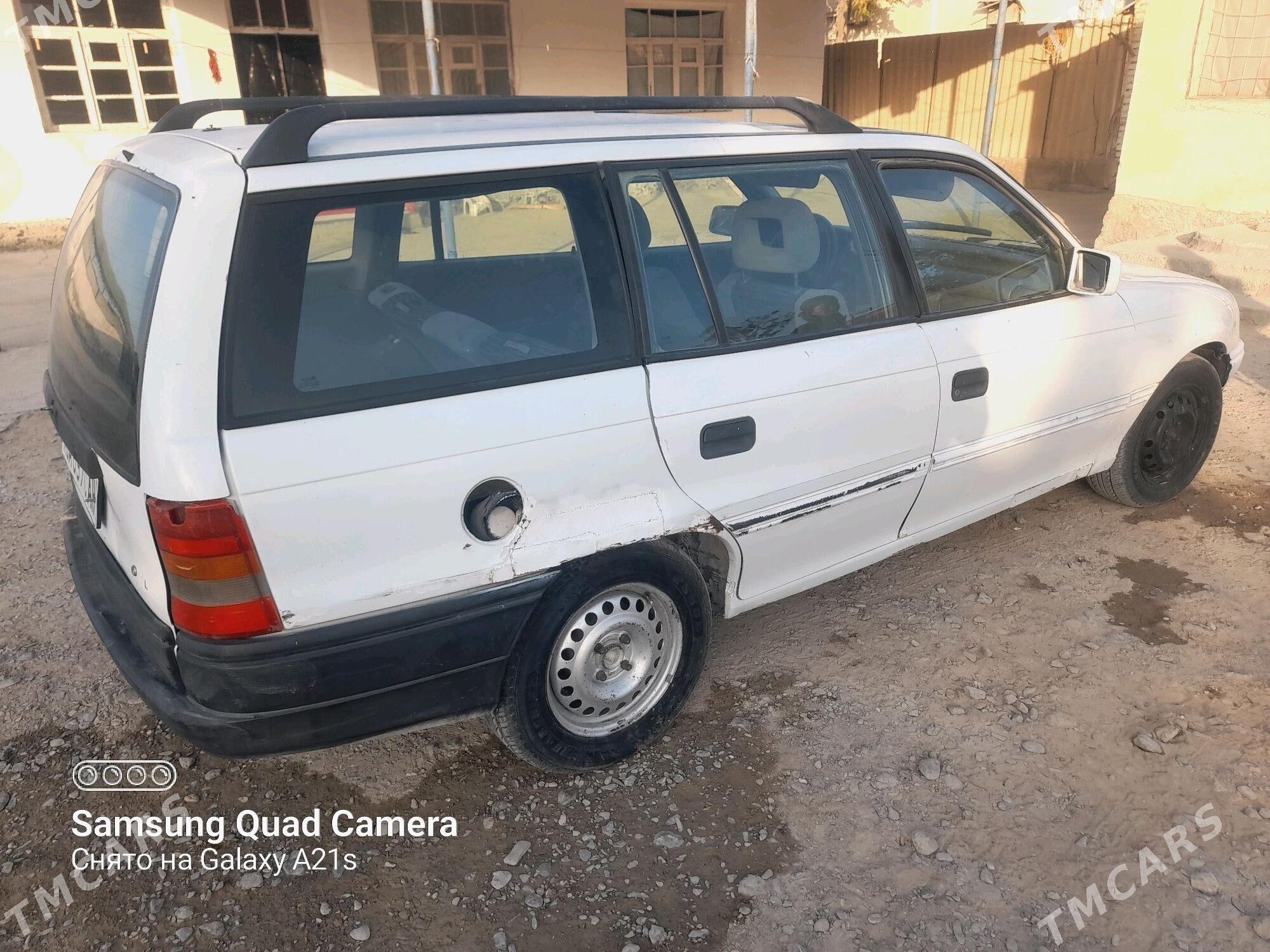 Opel Astra 1993 - 30 000 TMT - Гёкдепе - img 4