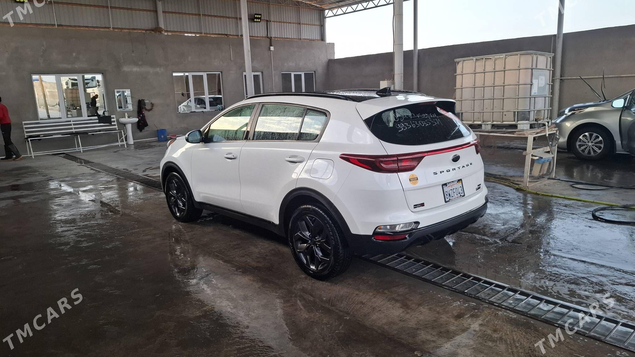 Kia Sportage 2022 - 275 000 TMT - Керки - img 3