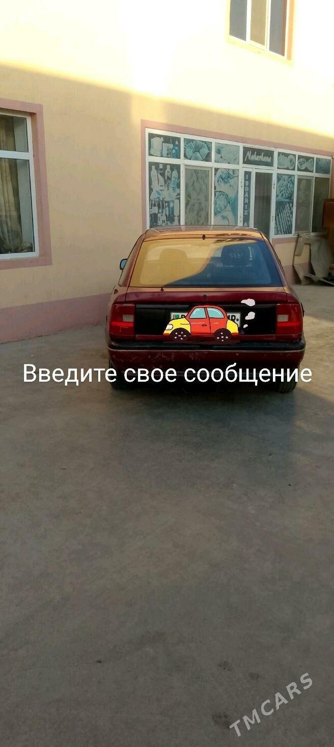 Opel Vectra 1992 - 18 000 TMT - Mary - img 3