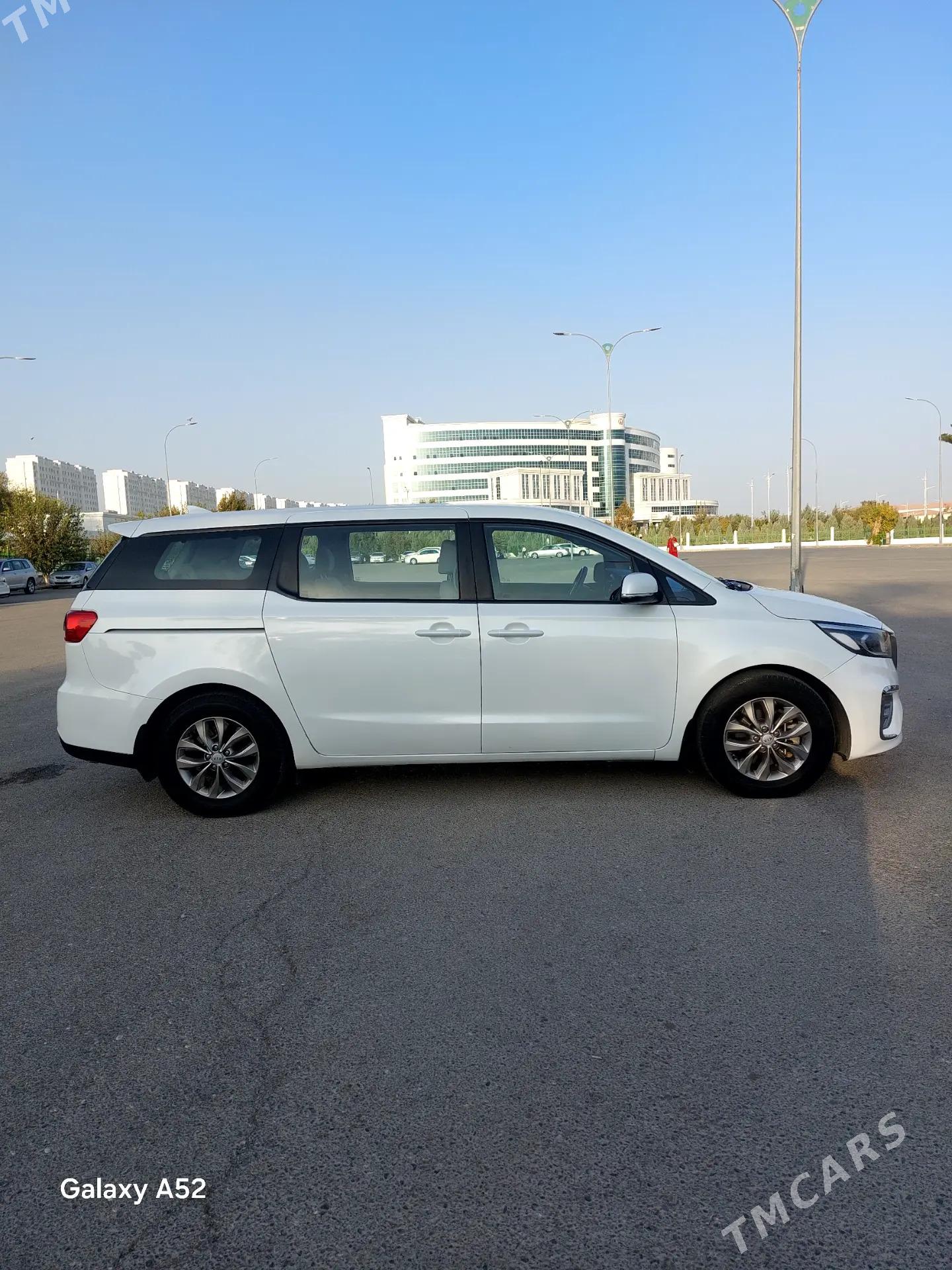 Kia Sedona 2020 - 290 000 TMT - Aşgabat - img 3