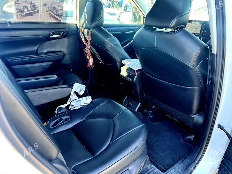 Toyota Highlander 2020 - 560 000 TMT - Ашхабад - img 4