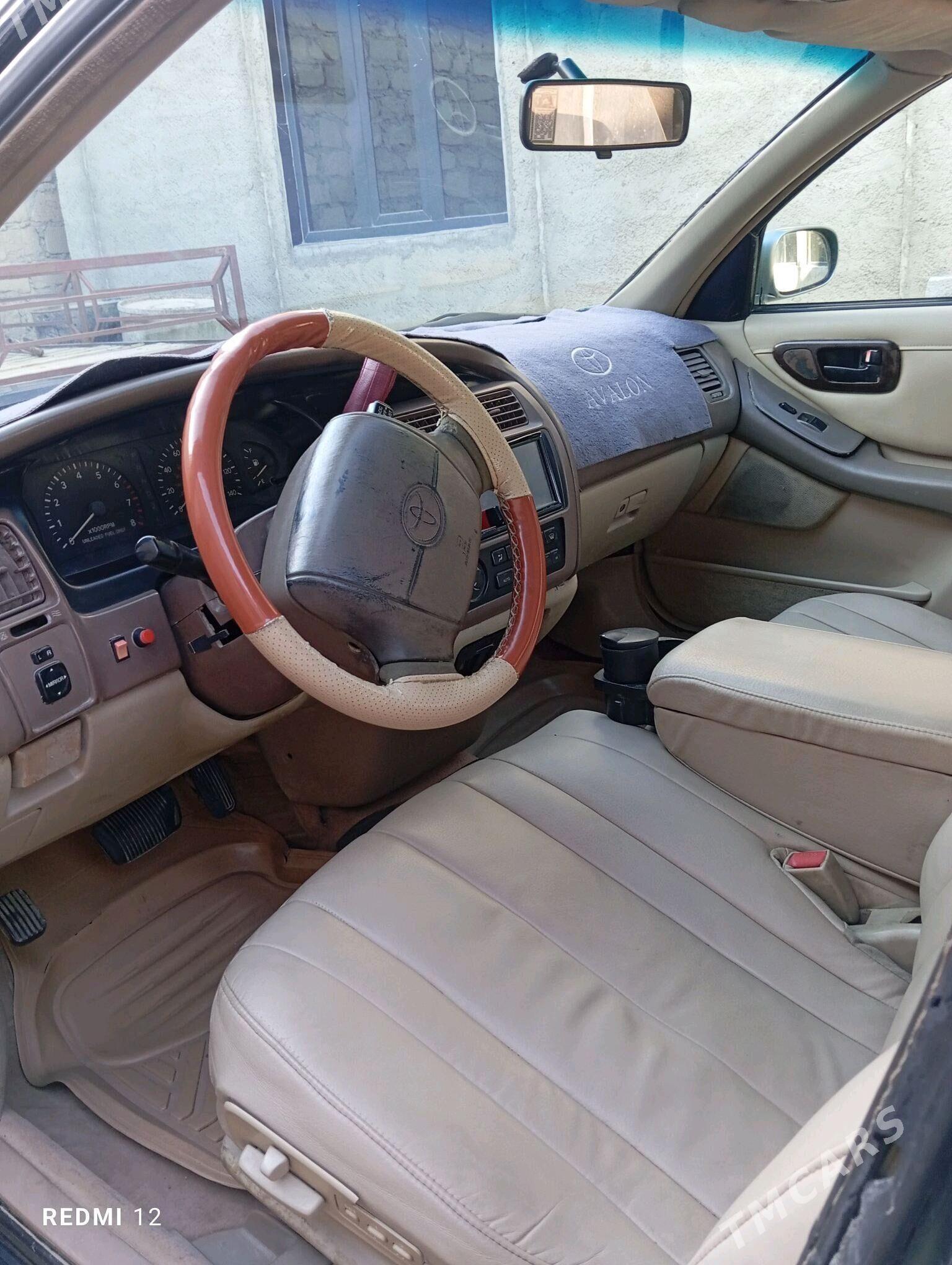 Toyota Avalon 1996 - 125 000 TMT - Гумдаг - img 6