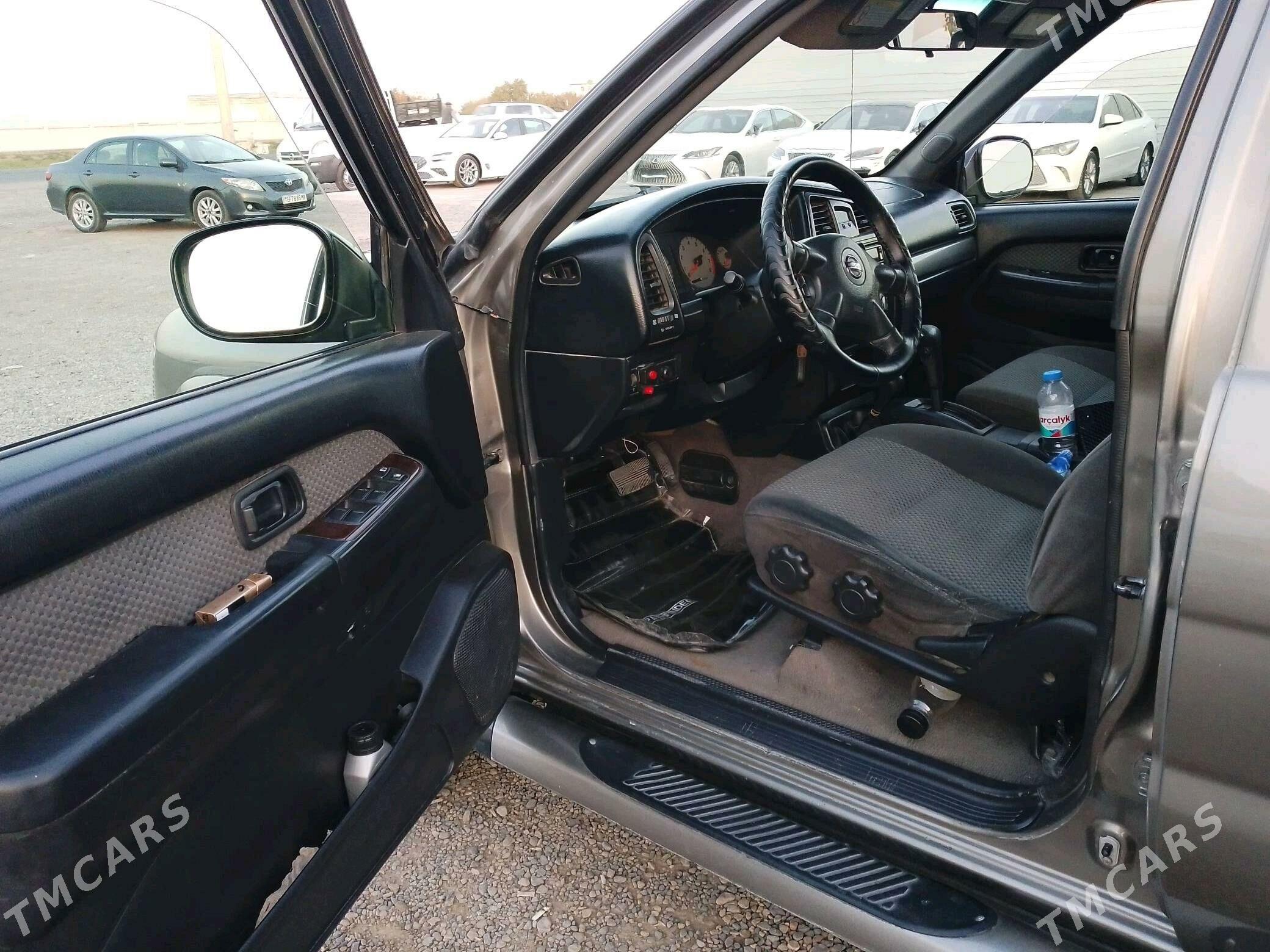 Nissan Pathfinder 2003 - 120 000 TMT - Мары - img 6