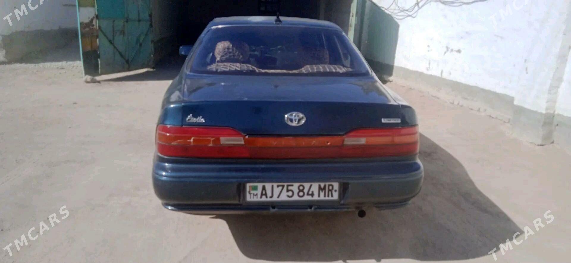 Toyota Vista 1991 - 55 000 TMT - Газаджак - img 1