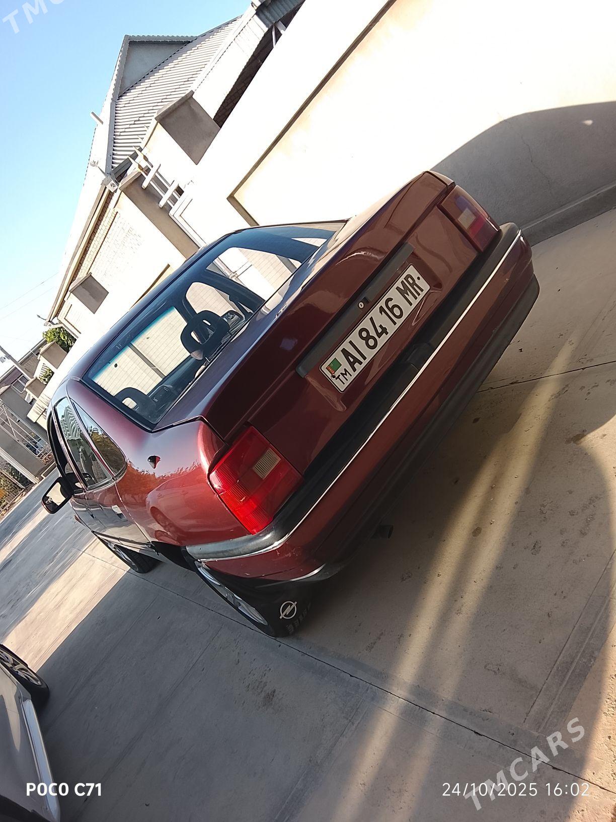 Opel Vectra 1993 - 40 000 TMT - Mary - img 3