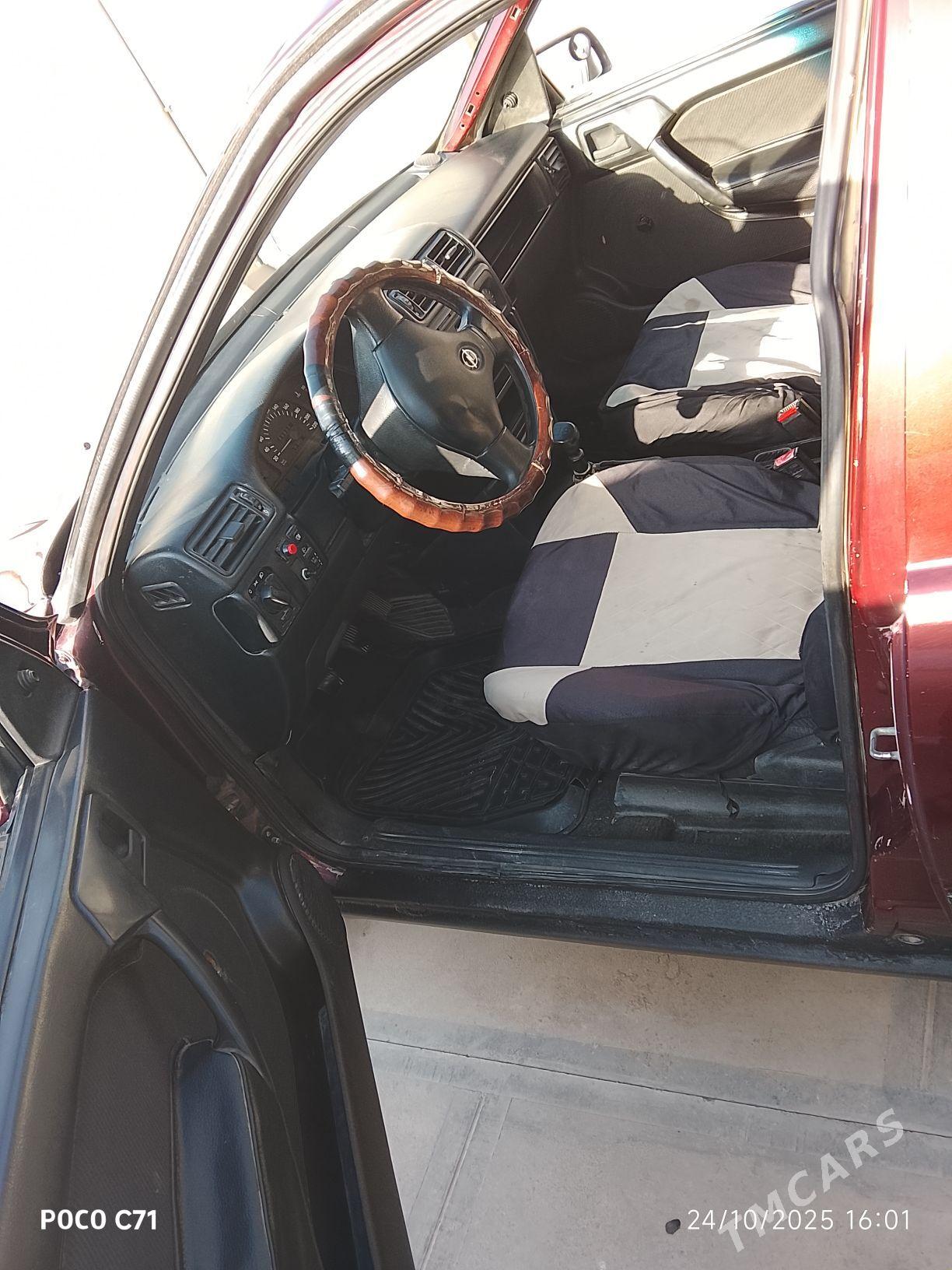 Opel Vectra 1993 - 40 000 TMT - Mary - img 4