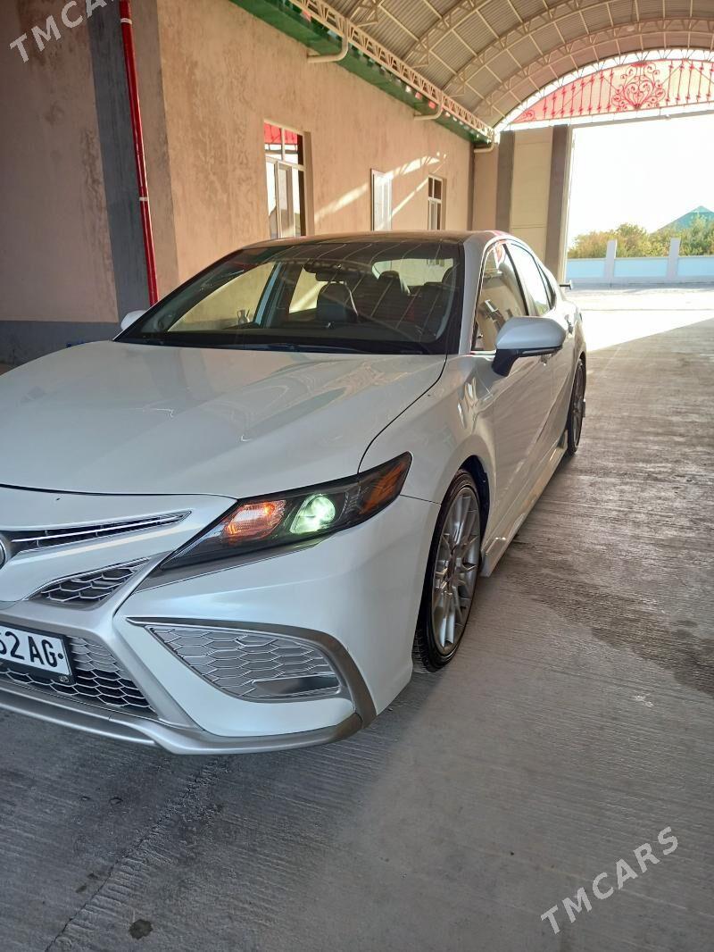 Toyota Camry 2021 - 370 000 TMT - Ашхабад - img 2