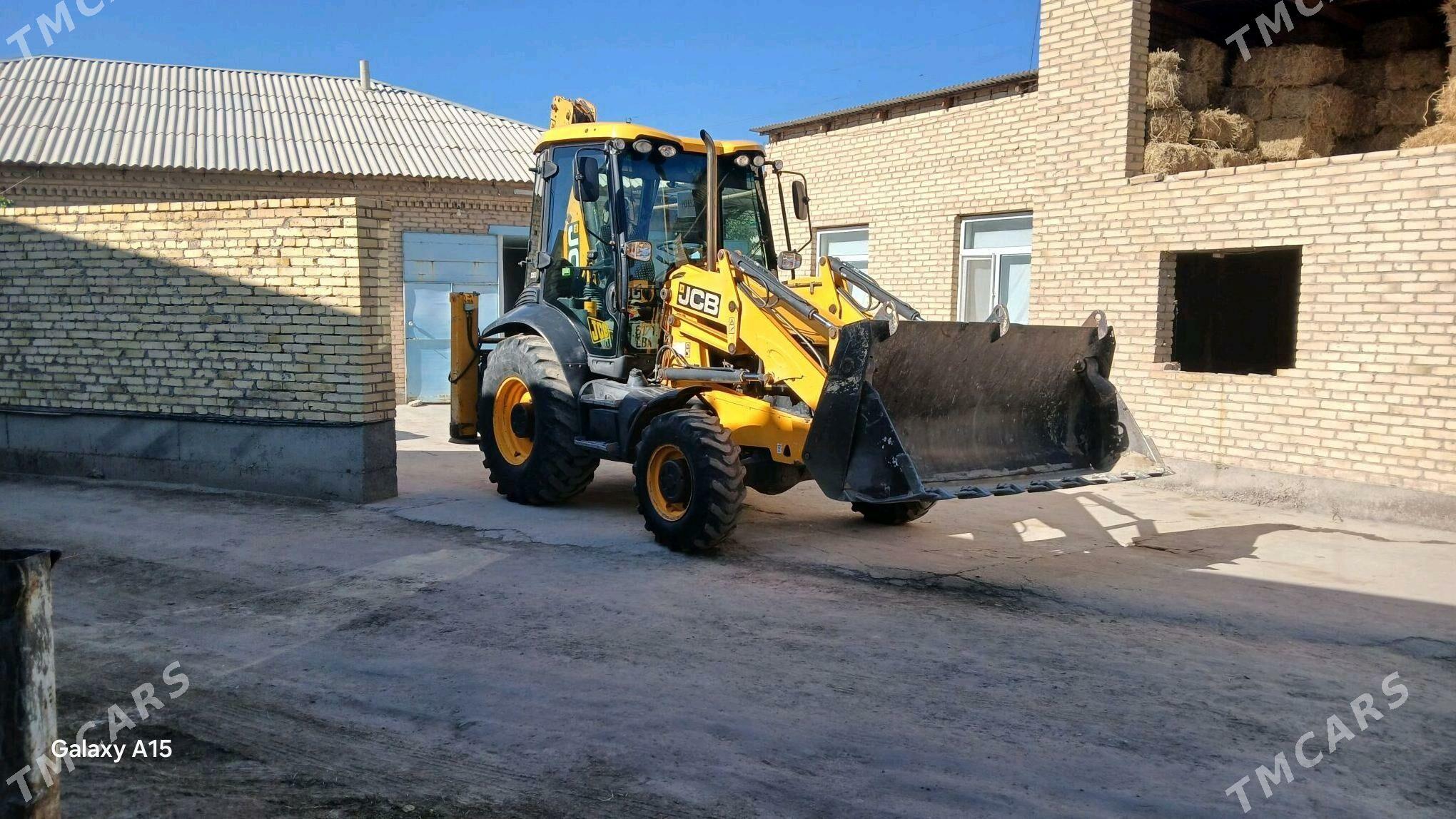 JCB 3CX ECO 2013 - 720 000 TMT - Туркменабат - img 5