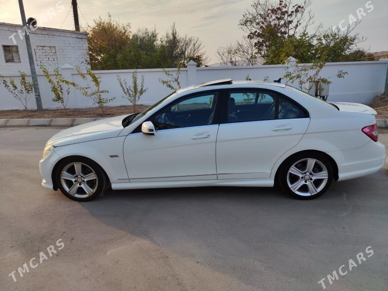 Mercedes-Benz C300 2011 - 240 000 TMT - Ашхабад - img 6