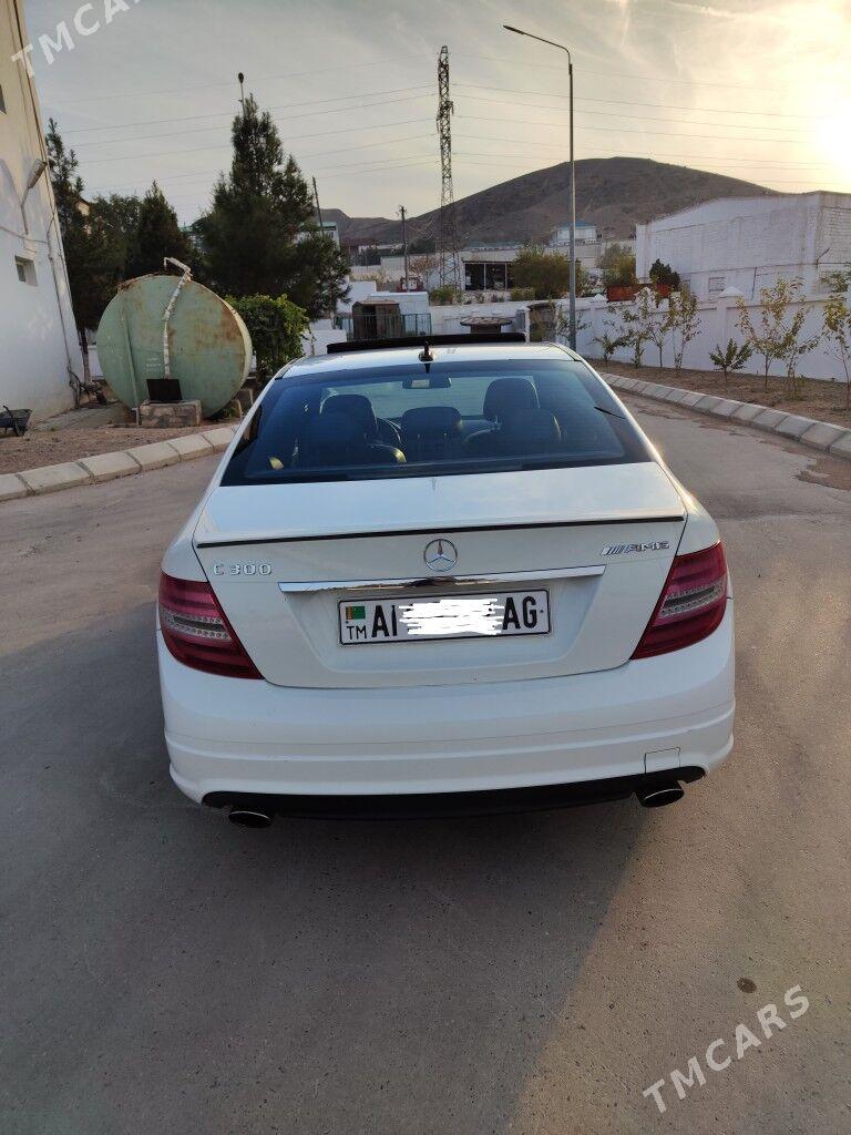 Mercedes-Benz C300 2011 - 240 000 TMT - Ашхабад - img 1