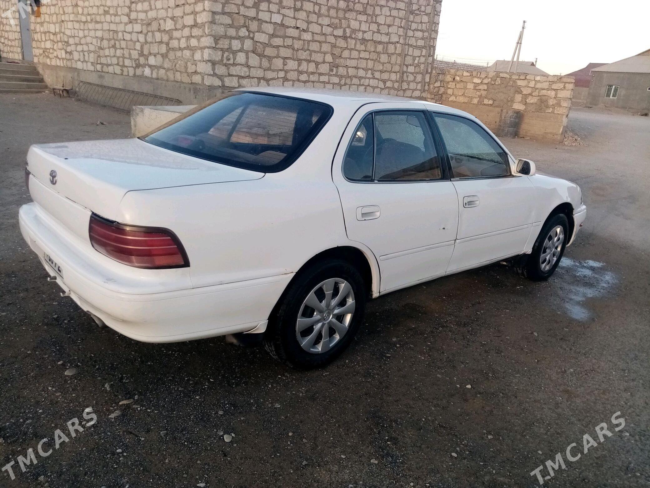 Toyota Camry 1992 - 50 000 TMT - Gumdag - img 6