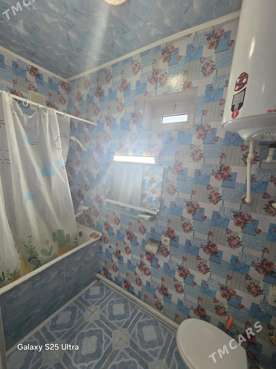 90razyezd 2nji etaj 4komnat - Ruhabat (90-njy razýezd) - img 8