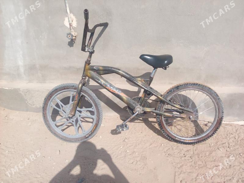 Yiğit welik - Туркменбаши - img 1