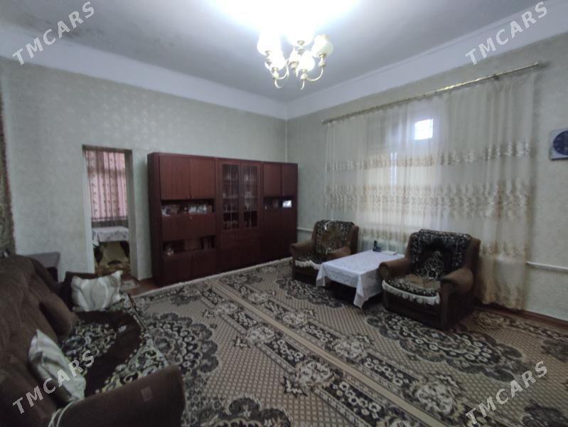 3комн 2этаж Высокие потолки - Türkmenbaşy - img 5