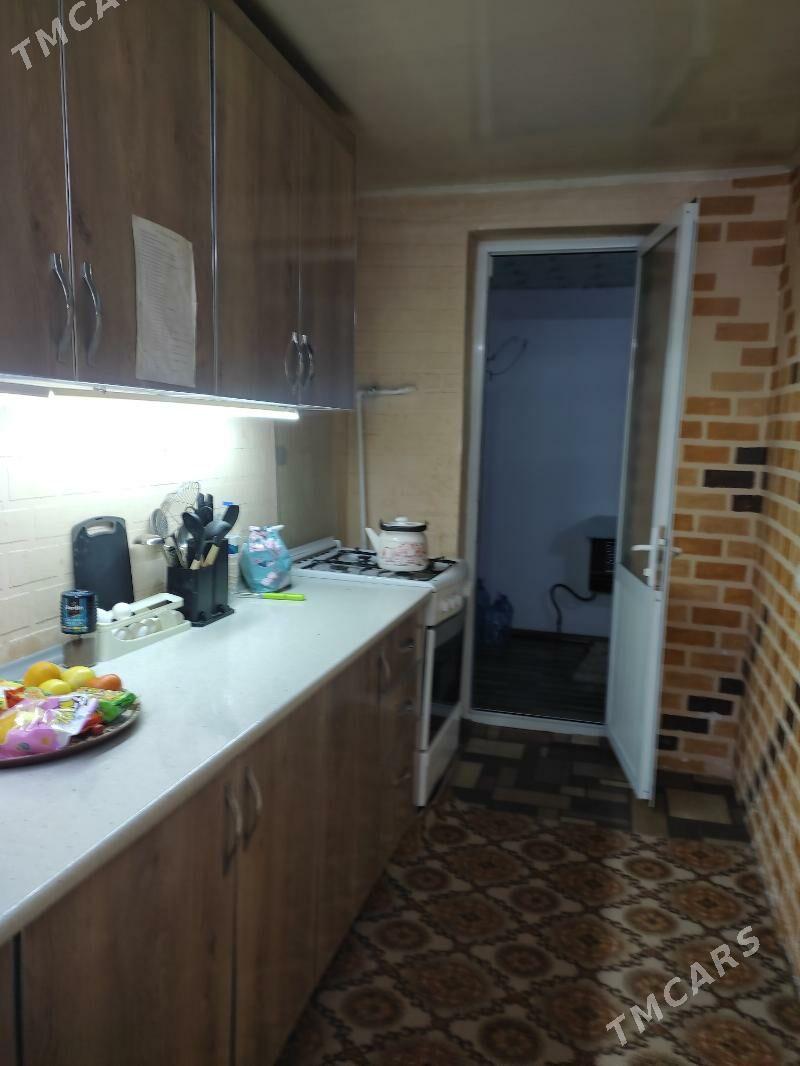 2х комн 3этаж Рассвет - Türkmenbaşy - img 1