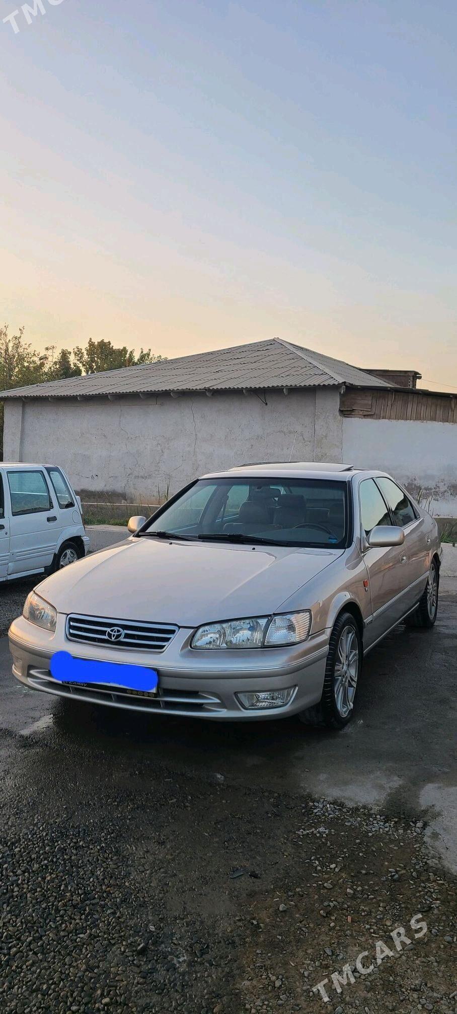 Toyota Camry 2001 - 220 000 TMT - Мары - img 2