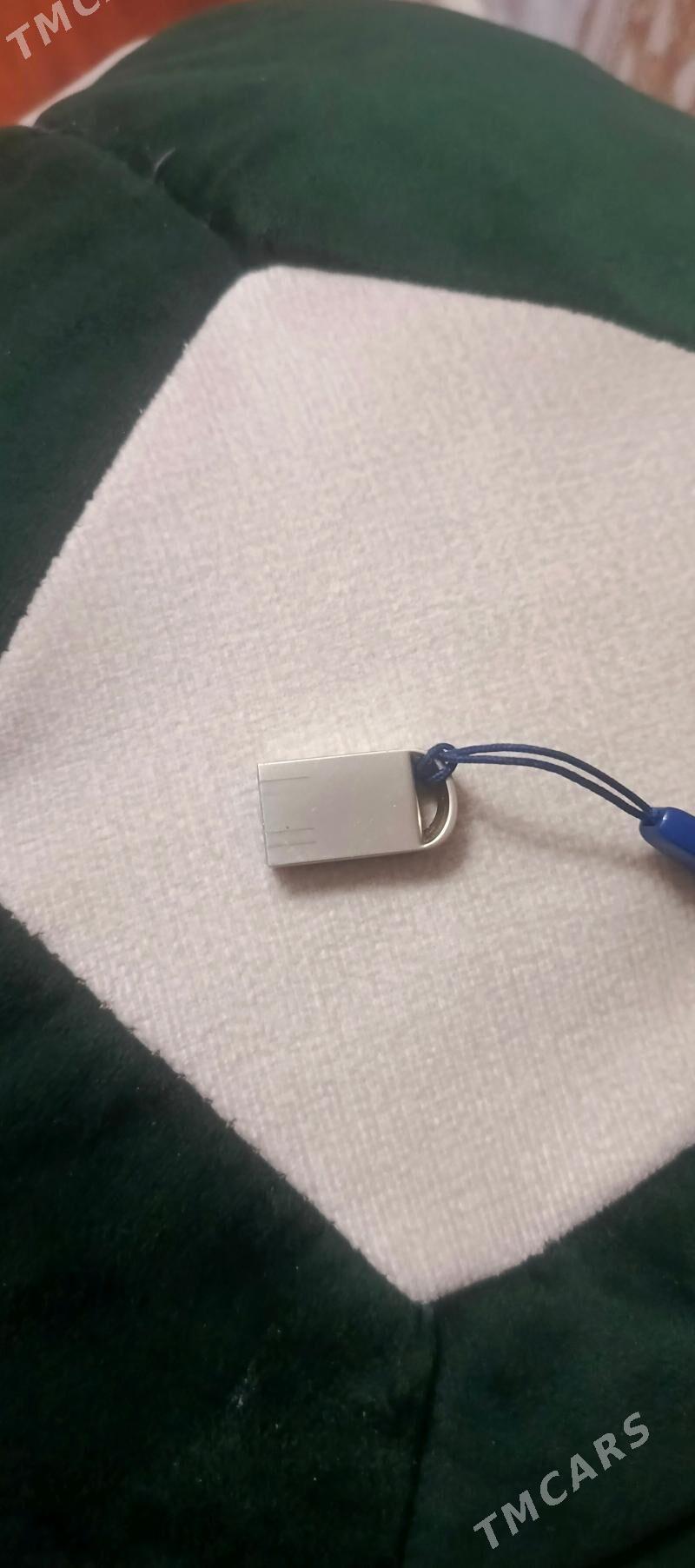 Fleshka 64 gb - Бузмеин ГРЭС - img 2