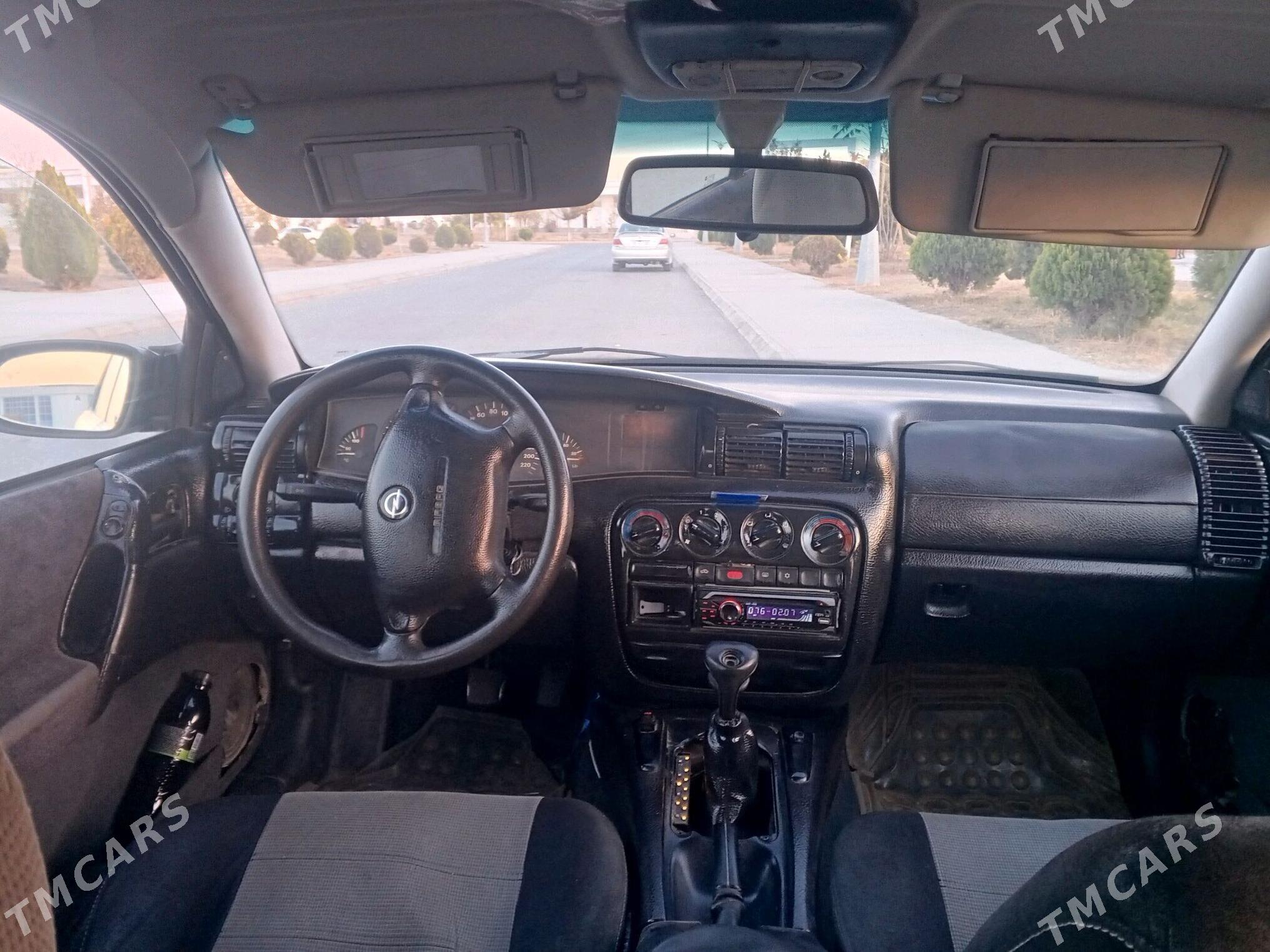 Opel Omega 1995 - 33 000 TMT - Дашогуз - img 5