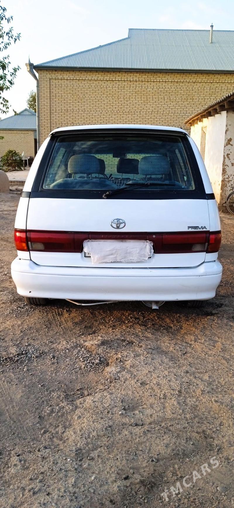 Toyota Previa 1995 - 50 000 TMT - Мургап - img 2