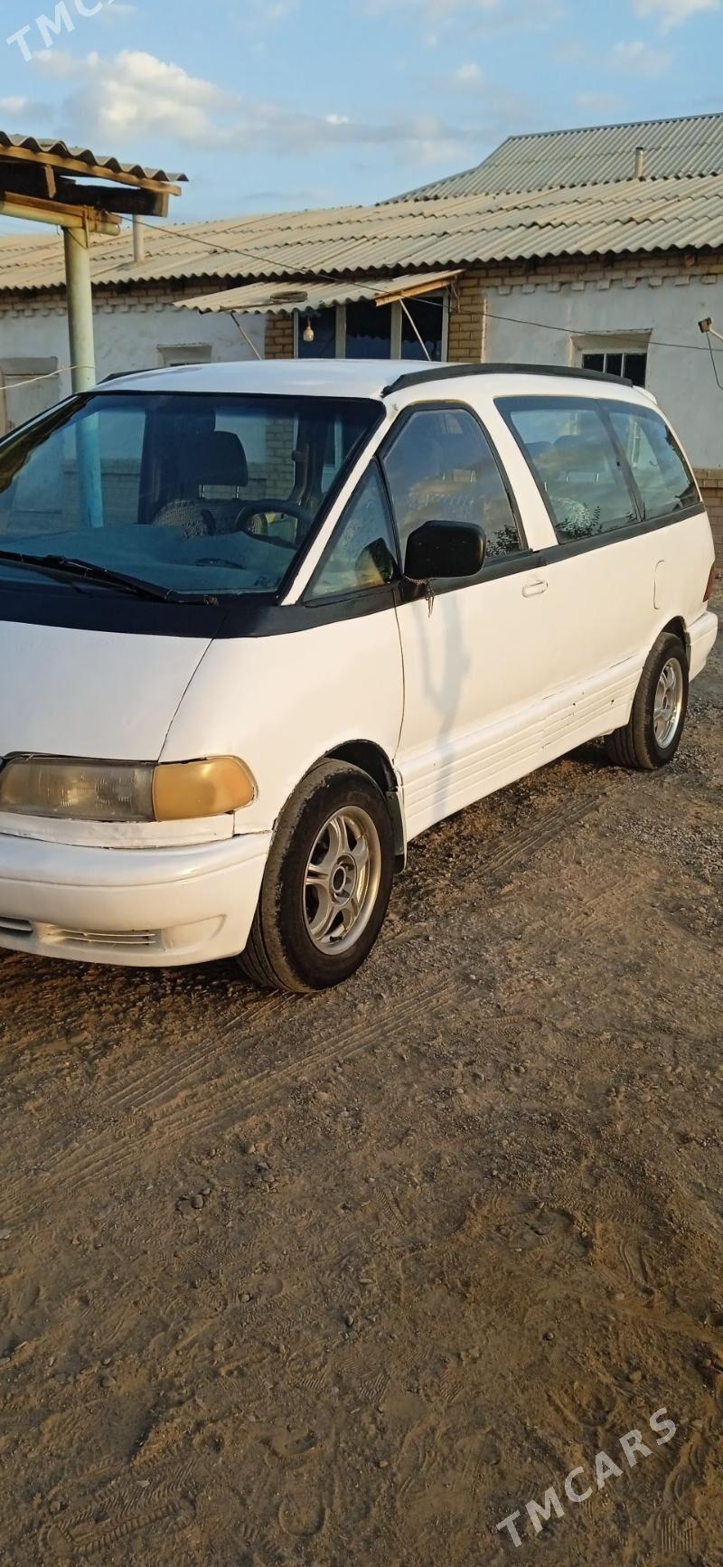 Toyota Previa 1995 - 50 000 TMT - Мургап - img 3