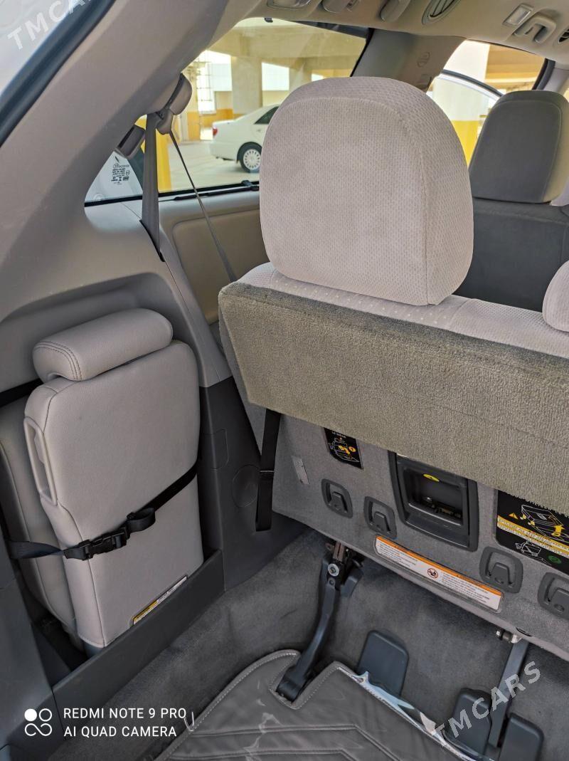 Toyota Sienna 2017 - 365 000 TMT - Мир 2 - img 7