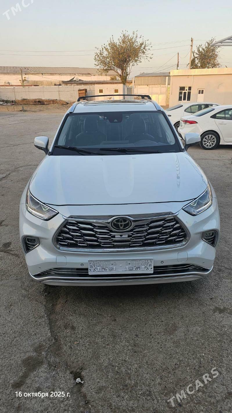 Toyota Highlander 2021 - 560 000 TMT - Мары - img 1