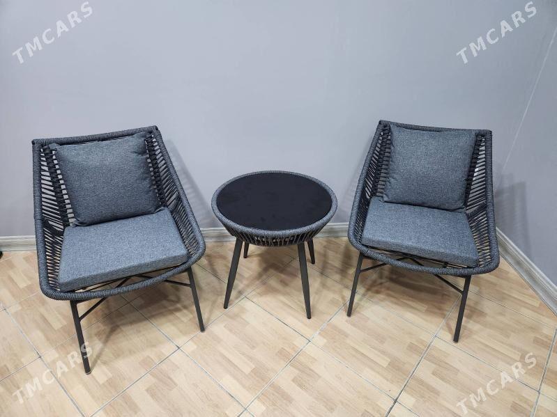 Stol stul - Howdan "W" - img 1