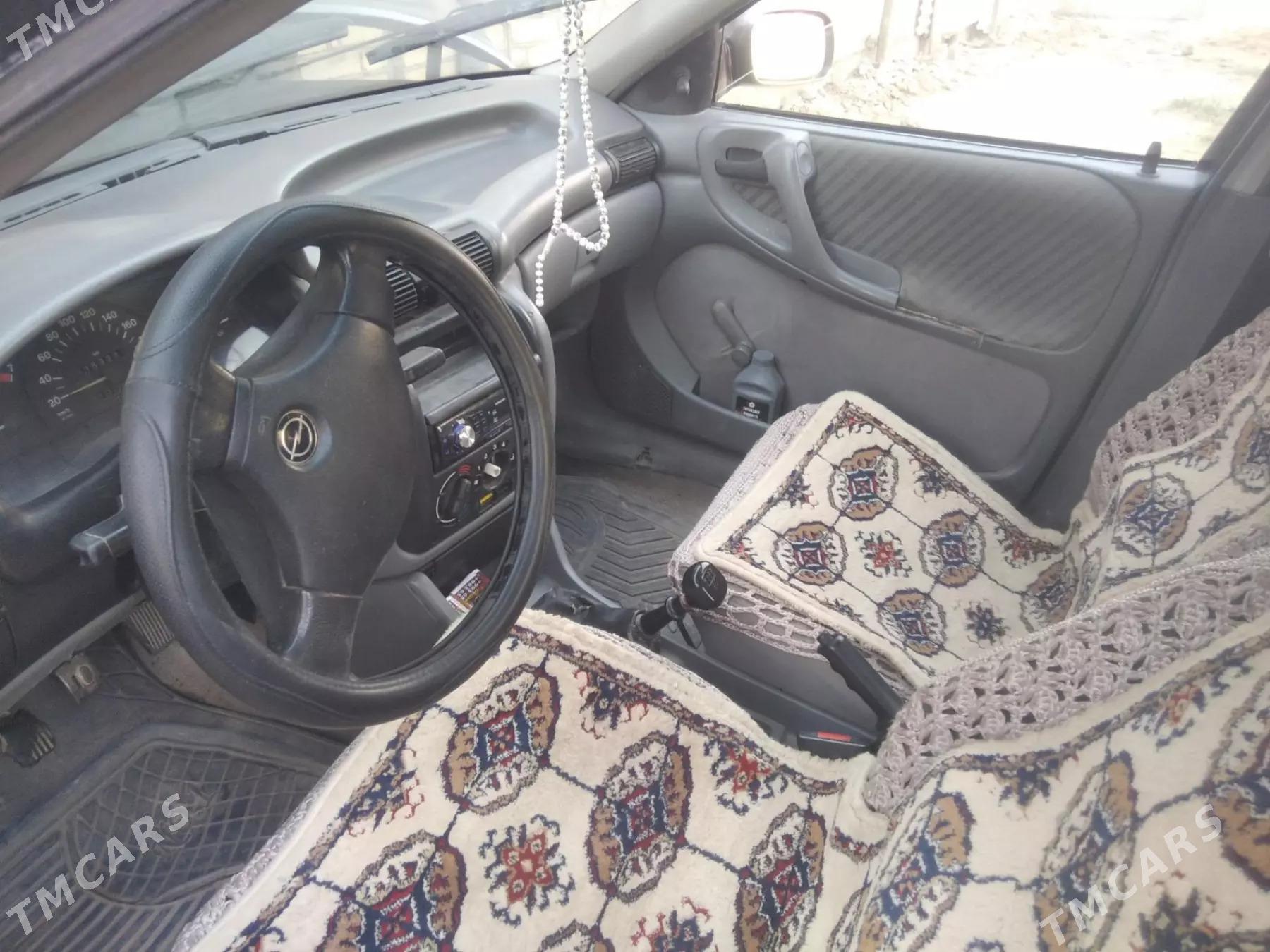 Opel Astra 1997 - 40 000 TMT - Саят - img 6